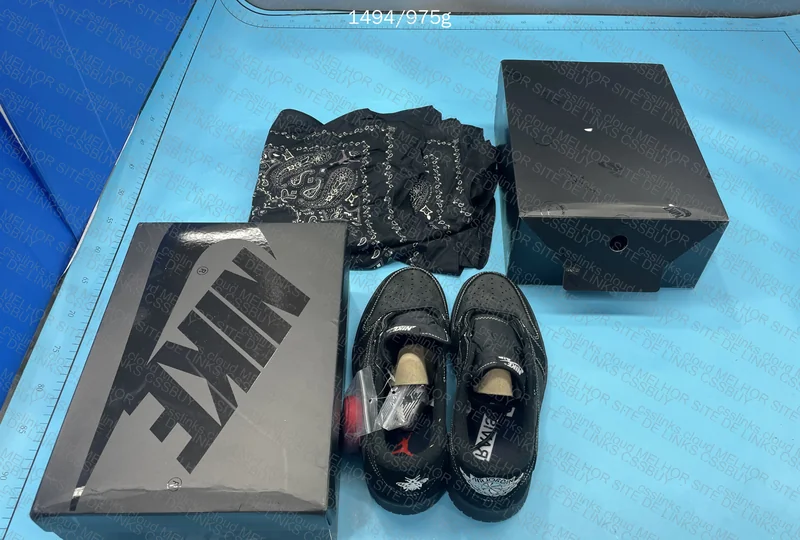 Travis Scott x Air Jordan 1 Low Black Phantom FK 10