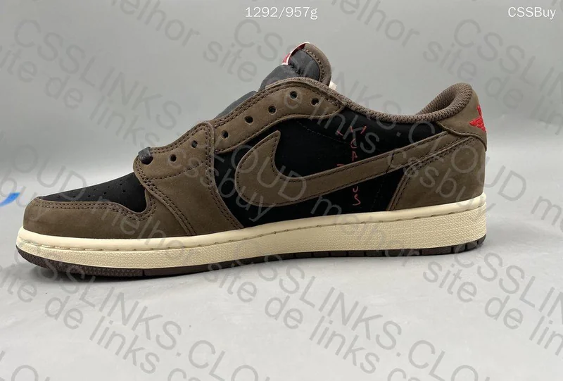 Travis Scott x Air Jordan 1 Low - Dark Mocha (FK B) 3