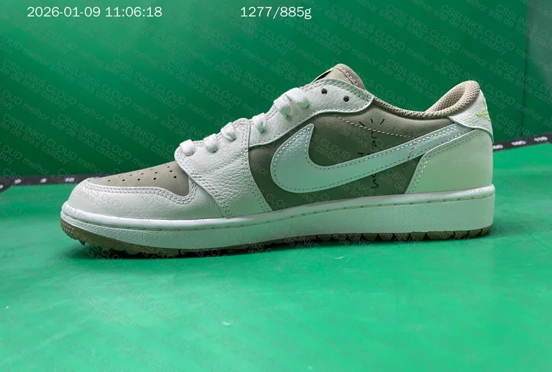 Travis Scott x Air Jordan 1 Low Golf Neutral Olive 6