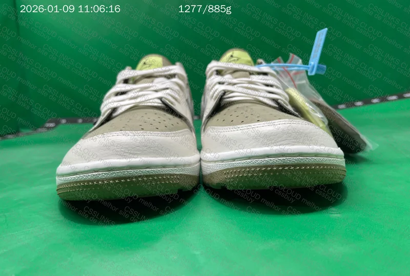 Travis Scott x Air Jordan 1 Low Golf Neutral Olive 7