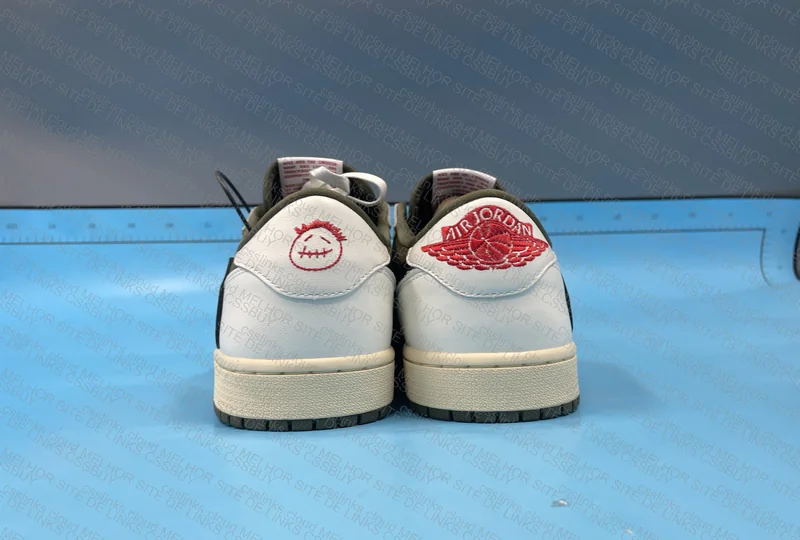 Travis Scott x Air Jordan 1 Low Medium Olive