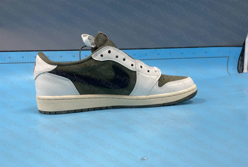 Travis Scott x Air Jordan 1 Low Medium Olive 6