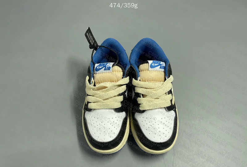 Travis Scott x Air Jordan 1 Low (mini Travinho)