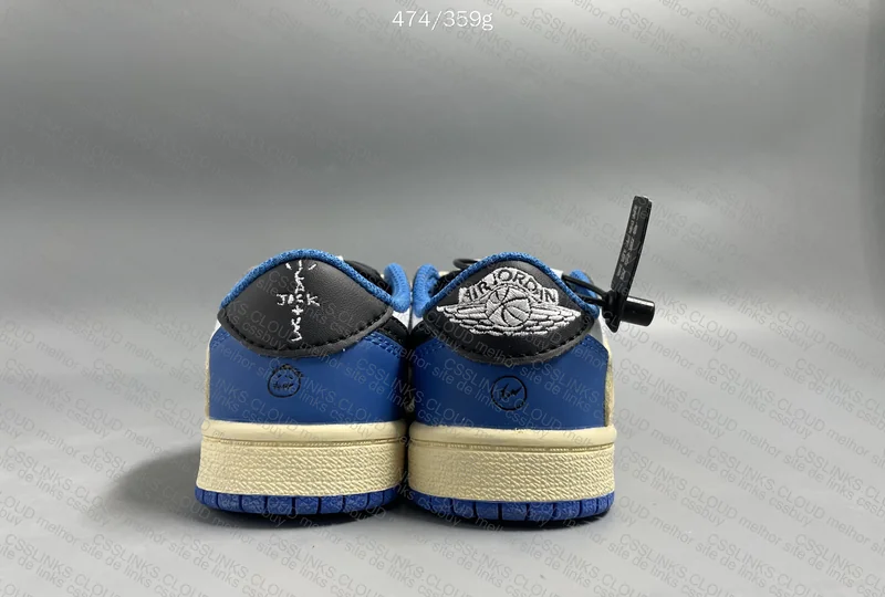 Travis Scott x Air Jordan 1 Low (mini Travinho) 2