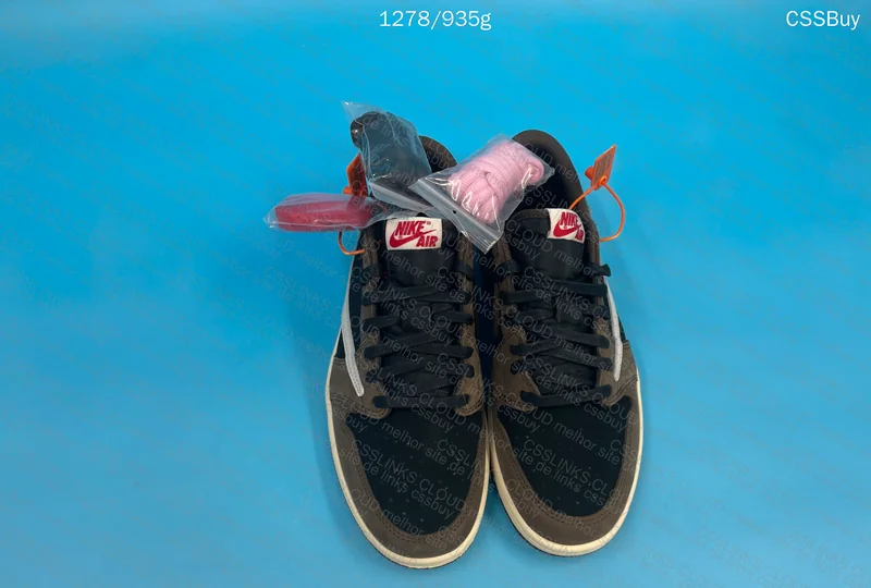 Travis Scott x Air Jordan 1 Low 'Mocha'(GL?) 4