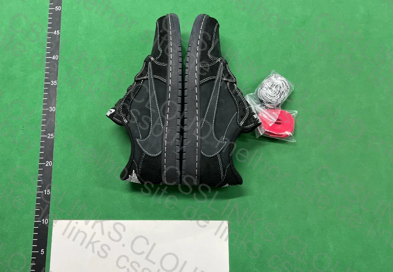 Travis Scott x Air Jordan 1 Low OG Black Phantom 2