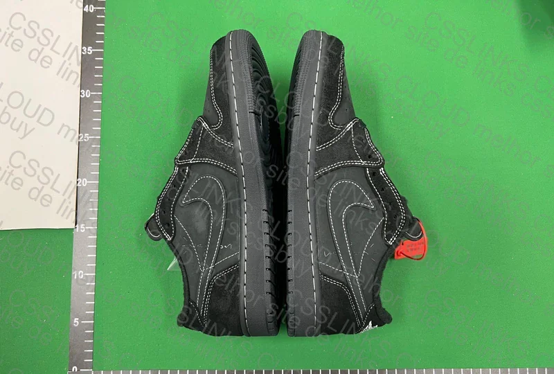 Travis Scott x Air Jordan 1 Low OG Black Phantom 3