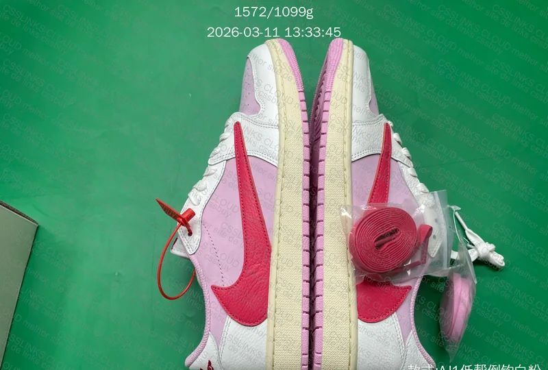 Travis Scott x Air Jordan 1 Low OG "Tropical Pink" 2