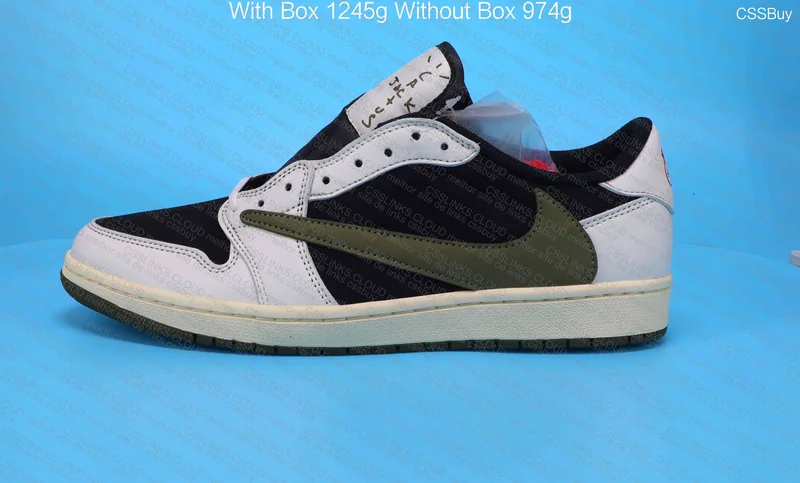 Travis Scott x Air Jordan 1 Low Olive 4