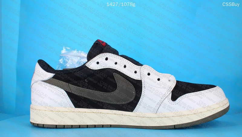 Travis Scott x Air Jordan 1 Low Olive 2