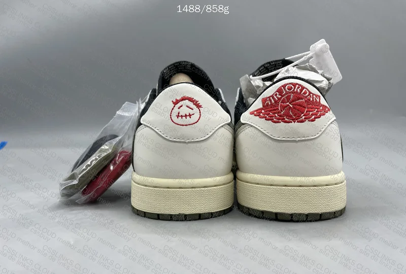Travis Scott x Air Jordan 1 Low Olive 4
