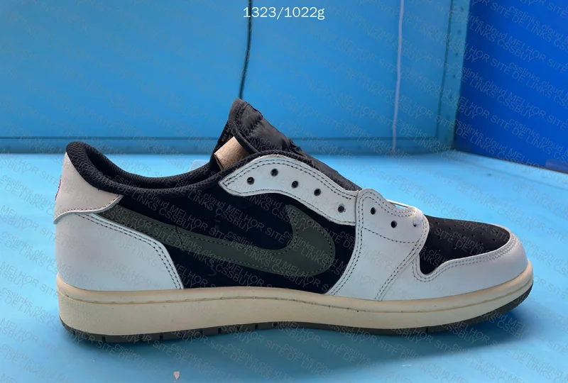 Travis Scott x Air Jordan 1 Low Olive 6