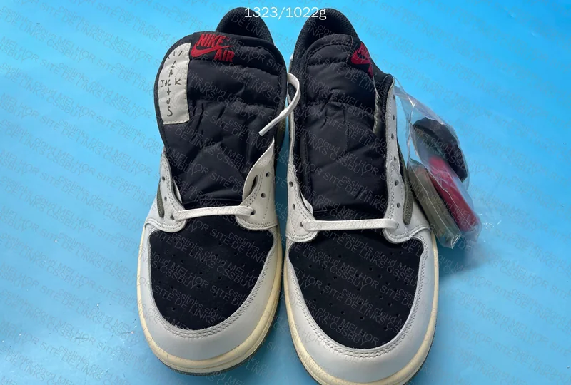Travis Scott x Air Jordan 1 Low Olive 7
