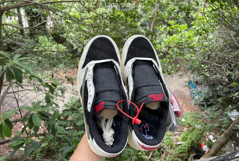 Travis Scott x Air Jordan 1 Low Olive 5