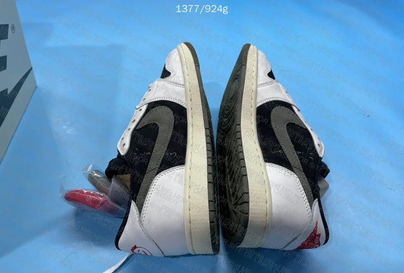 Travis Scott x Air Jordan 1 Low Olive Fk b 5