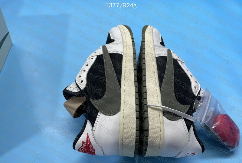 Travis Scott x Air Jordan 1 Low Olive Fk b 6
