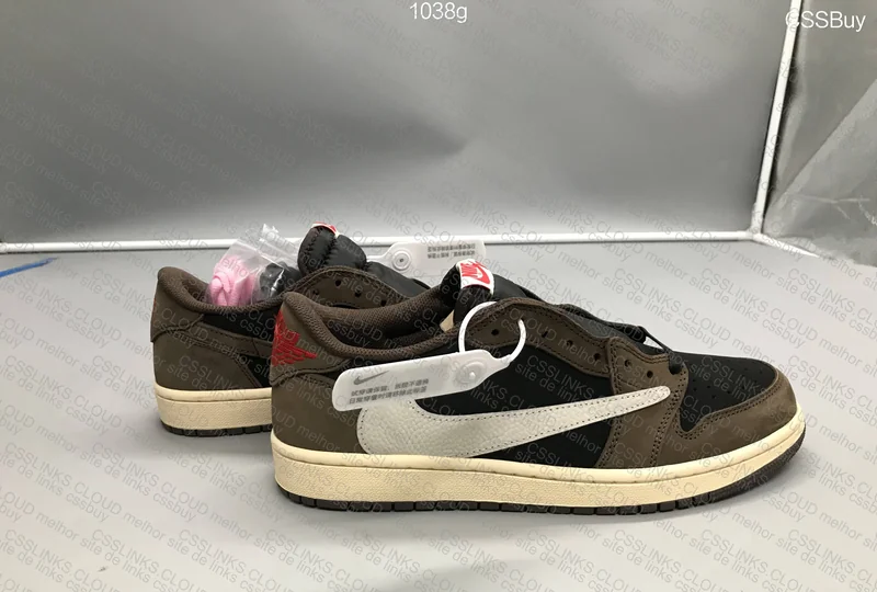 Travis Scott x Air Jordan 1 Low Retro SP Dark Mocha 11