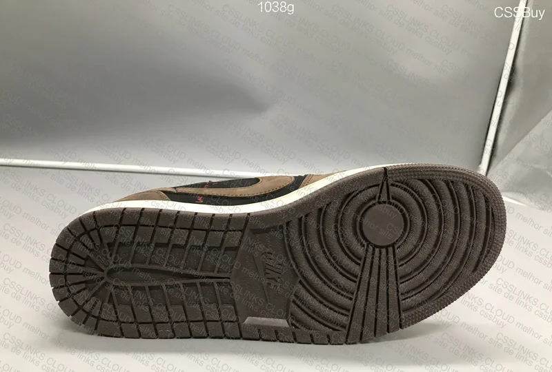 Travis Scott x Air Jordan 1 Low Retro SP Dark Mocha 7