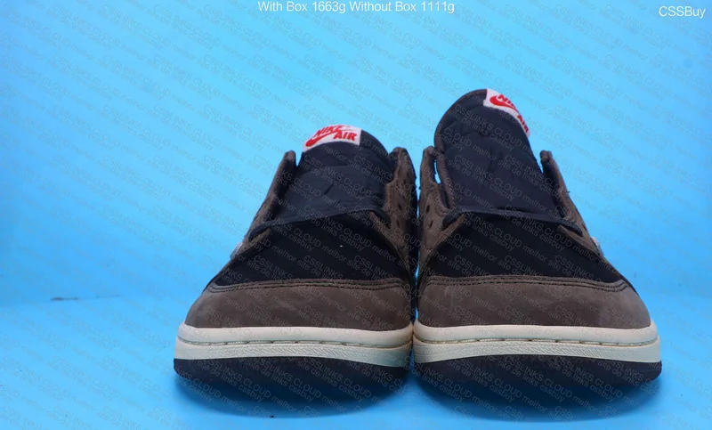Travis Scott x Air Jordan 1 Low Retro SP Dark Mocha 2