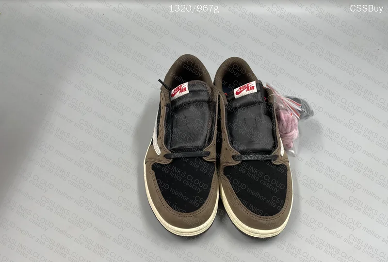 Travis Scott x Air Jordan 1 Low Retro SP Dark Mocha