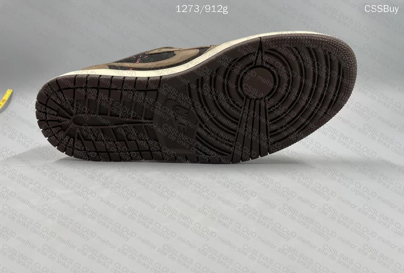 Travis Scott x Air Jordan 1 Low Retro SP Dark Mocha 7