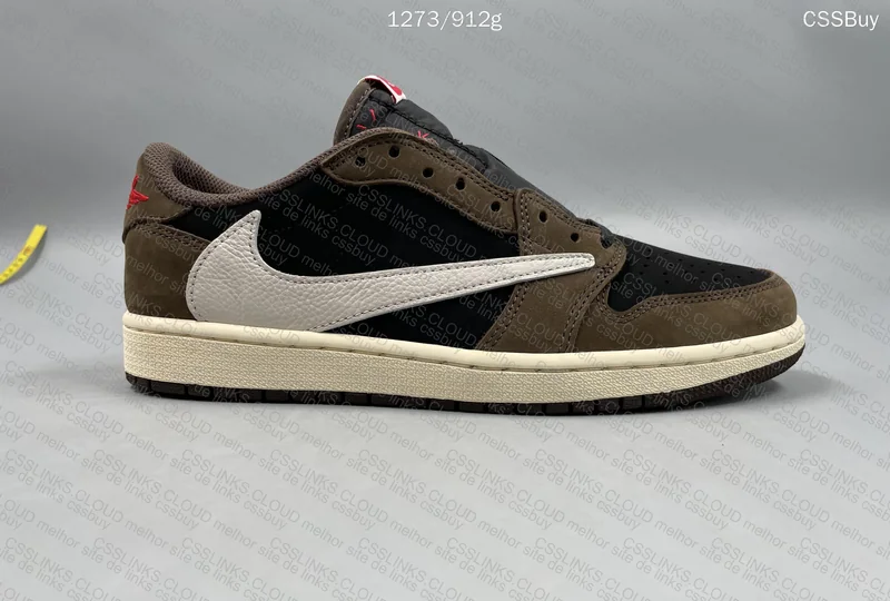 Travis Scott x Air Jordan 1 Low Retro SP Dark Mocha 9