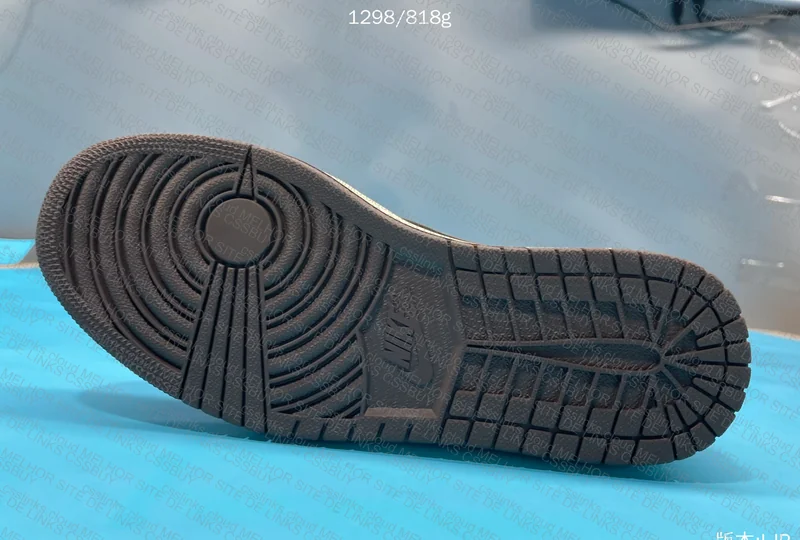 Travis Scott x Air Jordan 1 Low Retro SP Dark Mocha - LJR 2