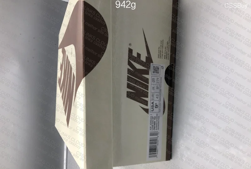 Travis Scott x Air Jordan 1 Low Reverse Mocha 2