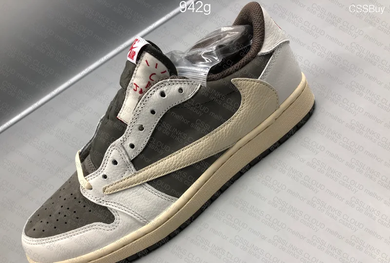 Travis Scott x Air Jordan 1 Low Reverse Mocha 4