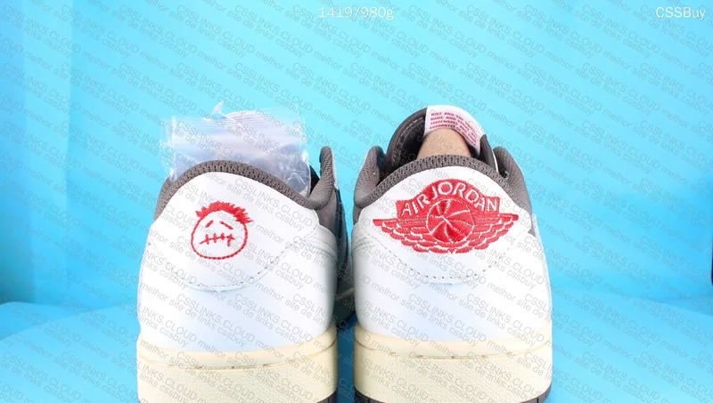 Travis Scott x Air Jordan 1 Low Reverse Mocha 2