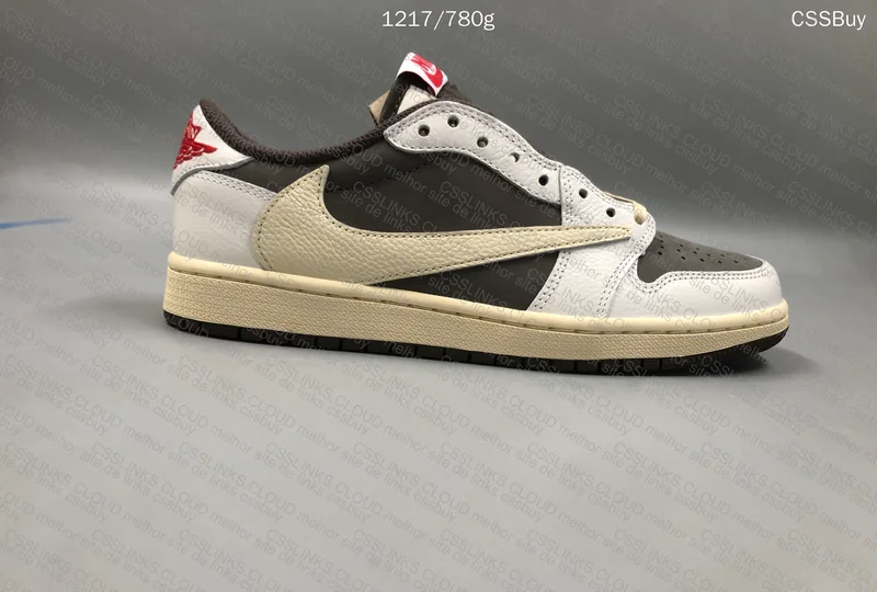 Travis Scott x Air Jordan 1 Low Reverse Mocha 2