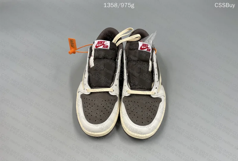 Travis Scott x Air Jordan 1 Low Reverse Mocha