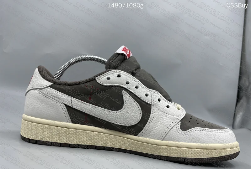 Travis Scott x Air Jordan 1 Low Reverse Mocha 3
