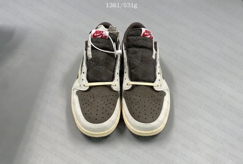Travis Scott x Air Jordan 1 Low Reverse Mocha 4