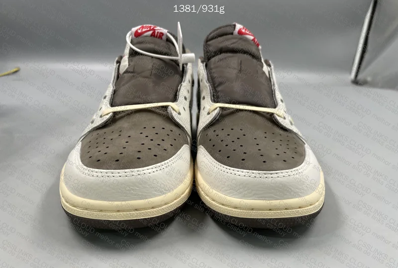 Travis Scott x Air Jordan 1 Low Reverse Mocha 5