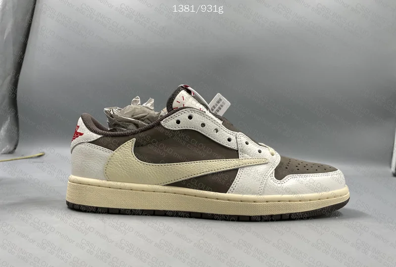 Travis Scott x Air Jordan 1 Low Reverse Mocha 7