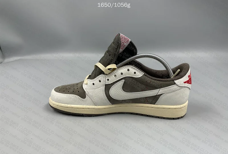 Travis Scott x Air Jordan 1 Low Reverse Mocha 5