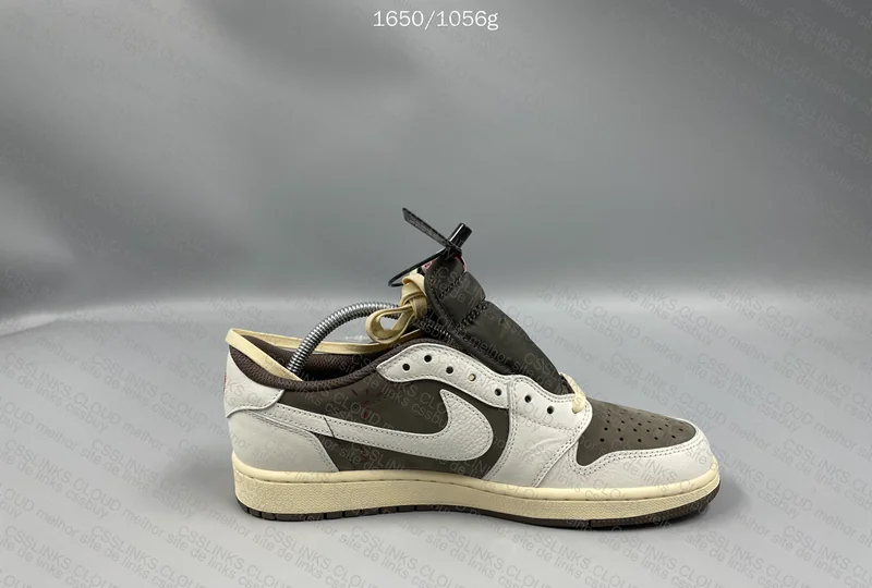 Travis Scott x Air Jordan 1 Low Reverse Mocha 6