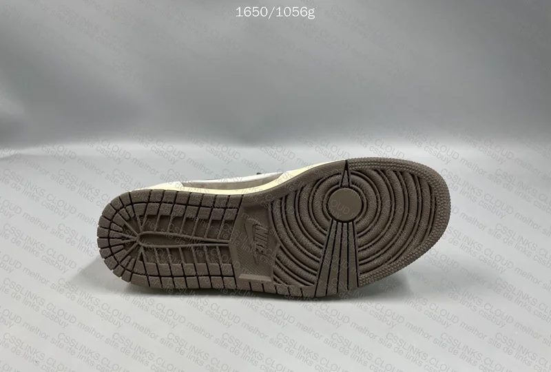 Travis Scott x Air Jordan 1 Low Reverse Mocha 7