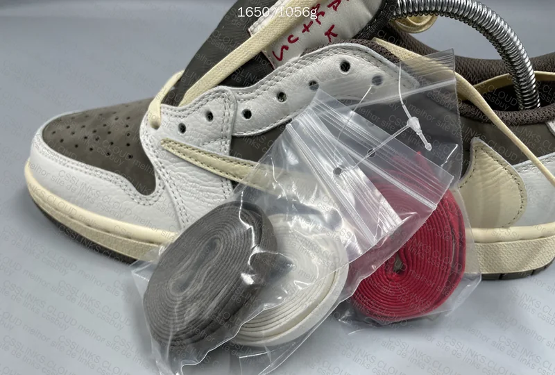 Travis Scott x Air Jordan 1 Low Reverse Mocha 9