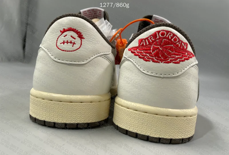 Travis Scott x Air Jordan 1 Low Reverse Mocha 8