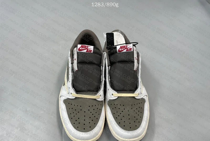Travis Scott x Air Jordan 1 Low Reverse Mocha 2