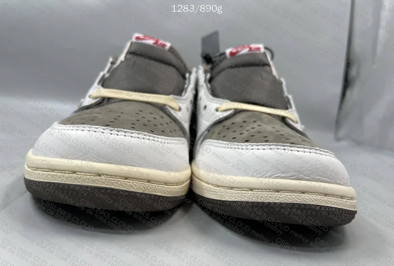 Travis Scott x Air Jordan 1 Low Reverse Mocha 3
