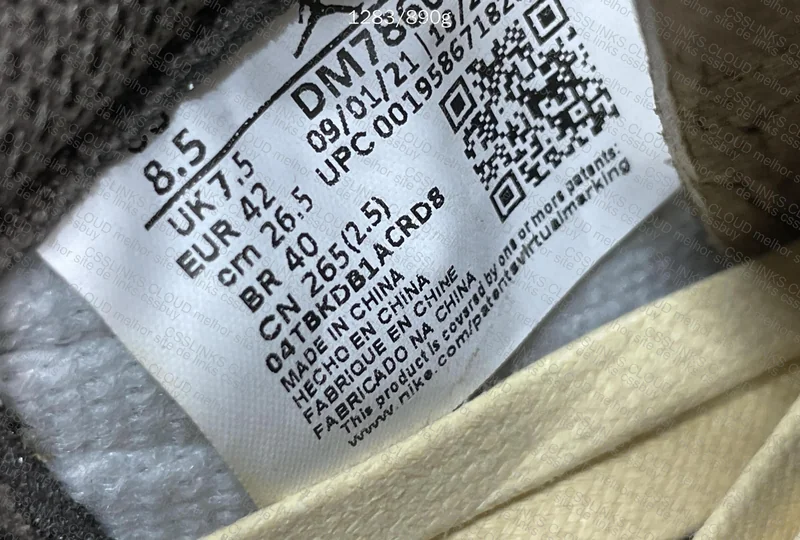 Travis Scott x Air Jordan 1 Low Reverse Mocha 8
