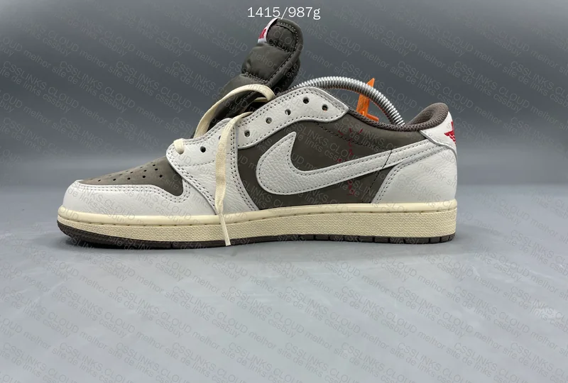 Travis Scott x Air Jordan 1 Low Reverse Mocha 3