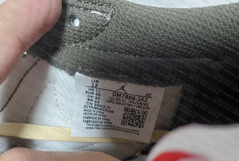 Travis Scott x Air Jordan 1 Low Reverse Mocha 6