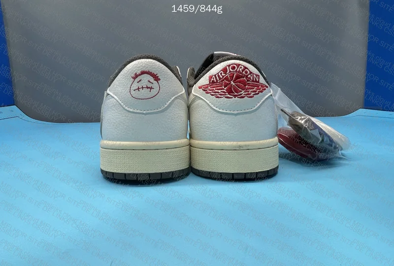 Travis scott x Air Jordan 1 Low Reverse mocha 4