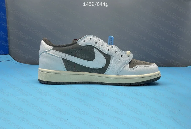 Travis scott x Air Jordan 1 Low Reverse mocha 7