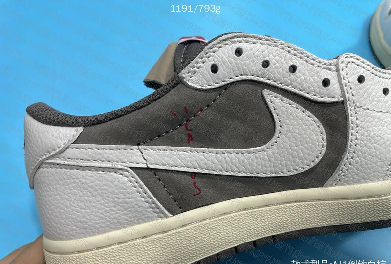 Travis Scott x Air Jordan 1 Low Reverse Mocha 5