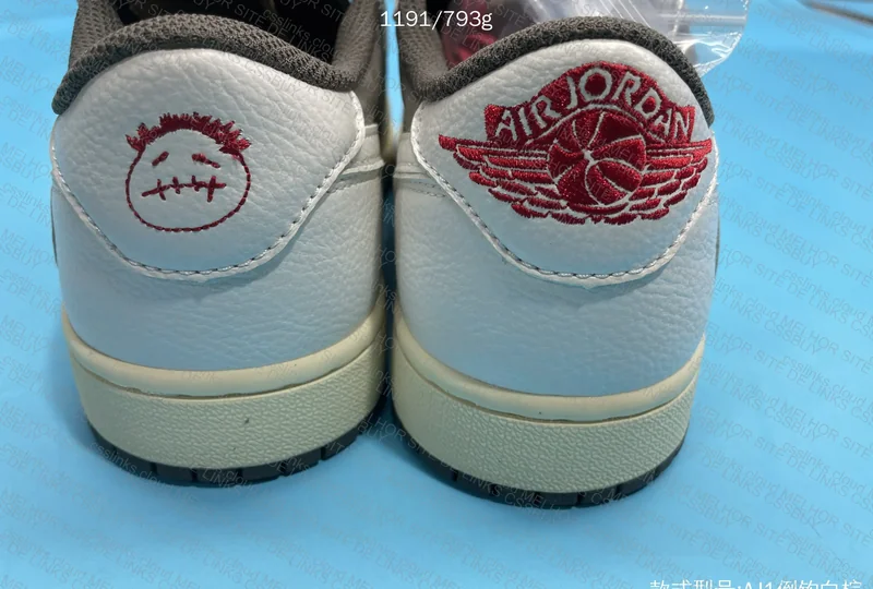 Travis Scott x Air Jordan 1 Low Reverse Mocha 9